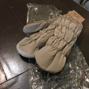 C.C Quilted Puffer Warm Soft Winter Mitten Glove NEW
